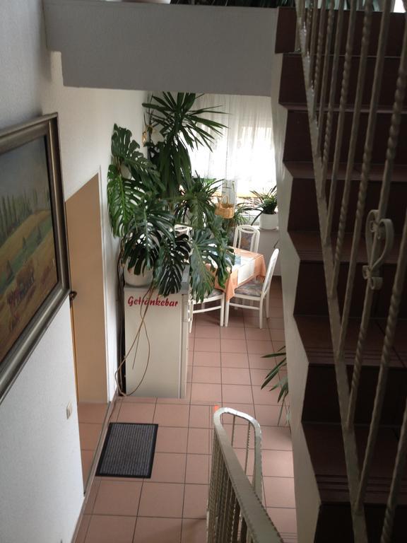 Pension & Sauna Am Lorenz Calbe ภายนอก รูปภาพ