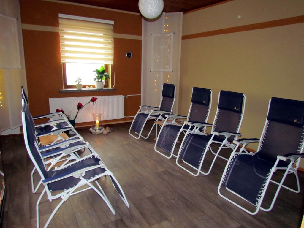 Pension & Sauna Am Lorenz Calbe ภายนอก รูปภาพ
