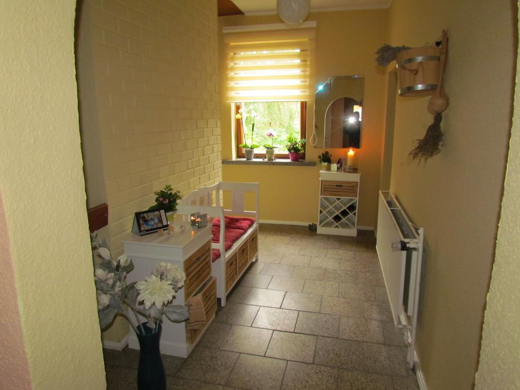 Pension & Sauna Am Lorenz Calbe ภายนอก รูปภาพ